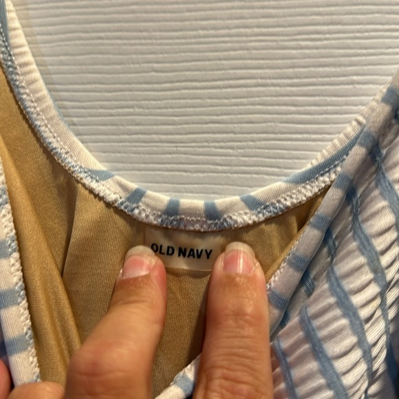 NWT! Old Navy Seersucker Square Neck One Piece Swimsuit 3X bathing suit - Picture 3 of 9
